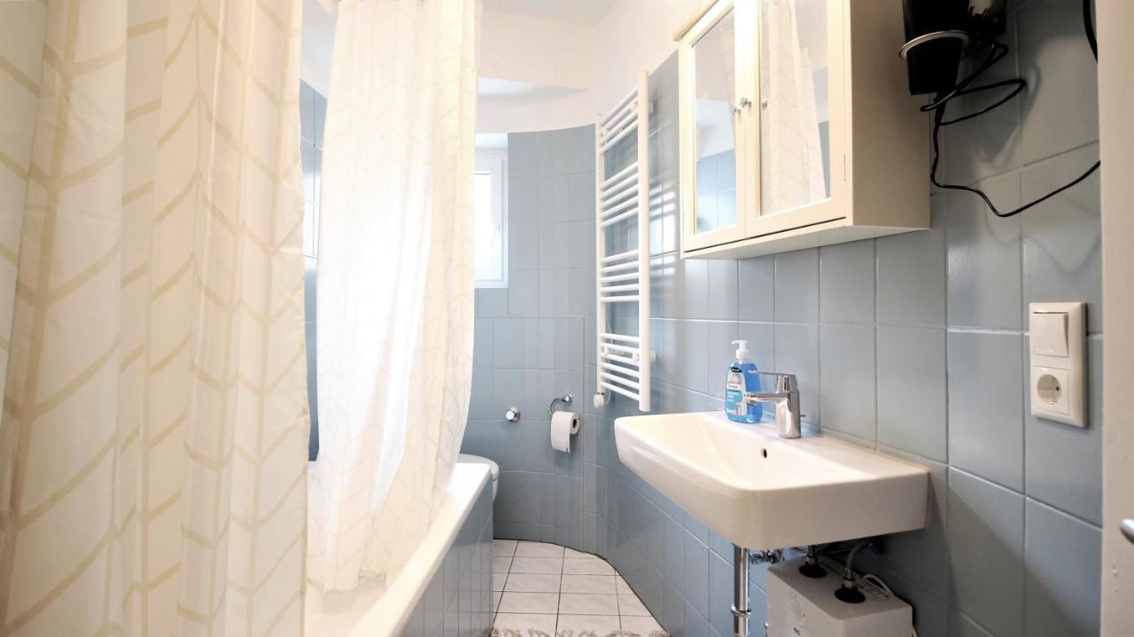 Central & Lovely - For Up To 6 Persons Wurzburg Bagian luar foto